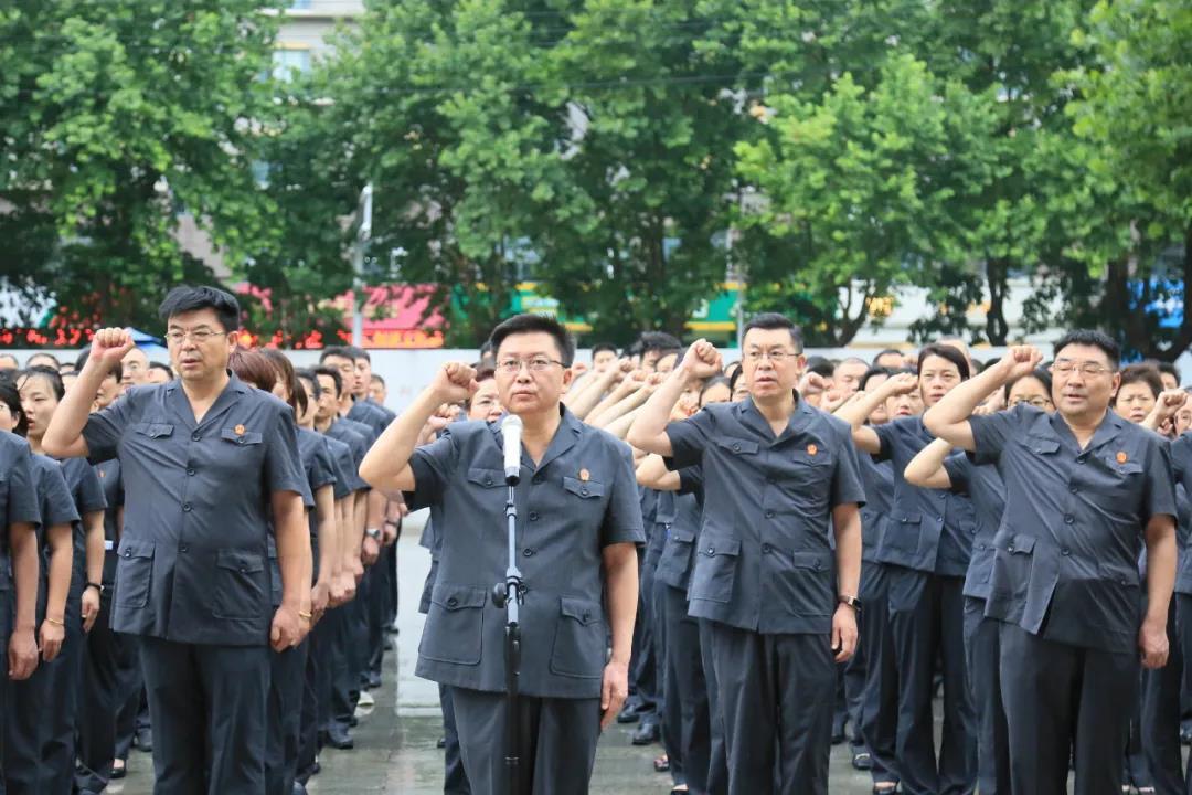 极地大逃亡